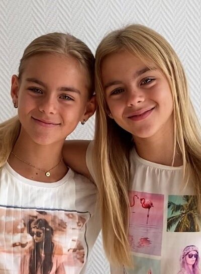 Sophie en Julia (tweeling) K